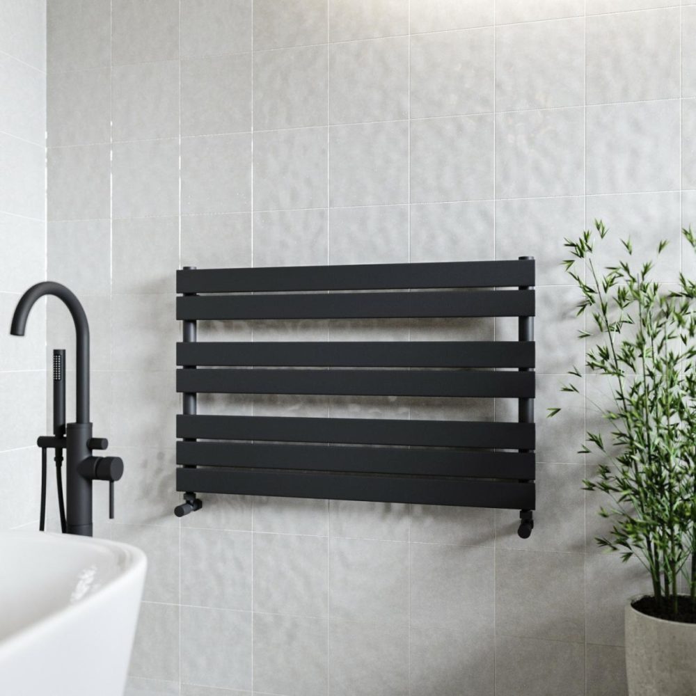 Black Heated Towel Rail Radiator 600 X 1000Mm – Tundra Heating